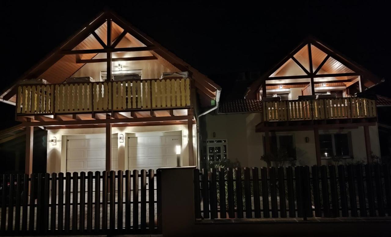 Hotel Haus Marika Siófok Exterior foto